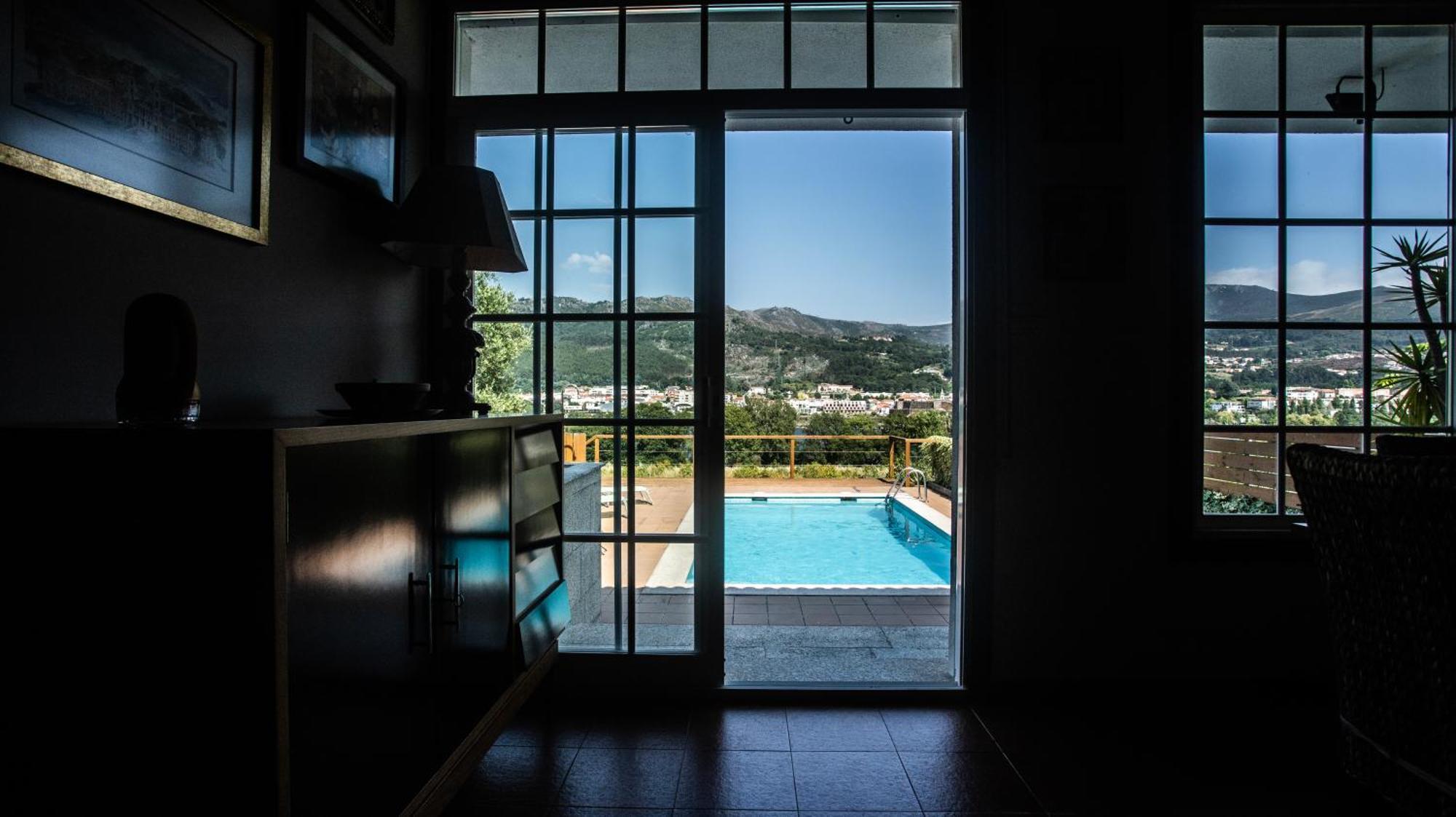Casa Con Piscina A Orilla Del Rio Mino *