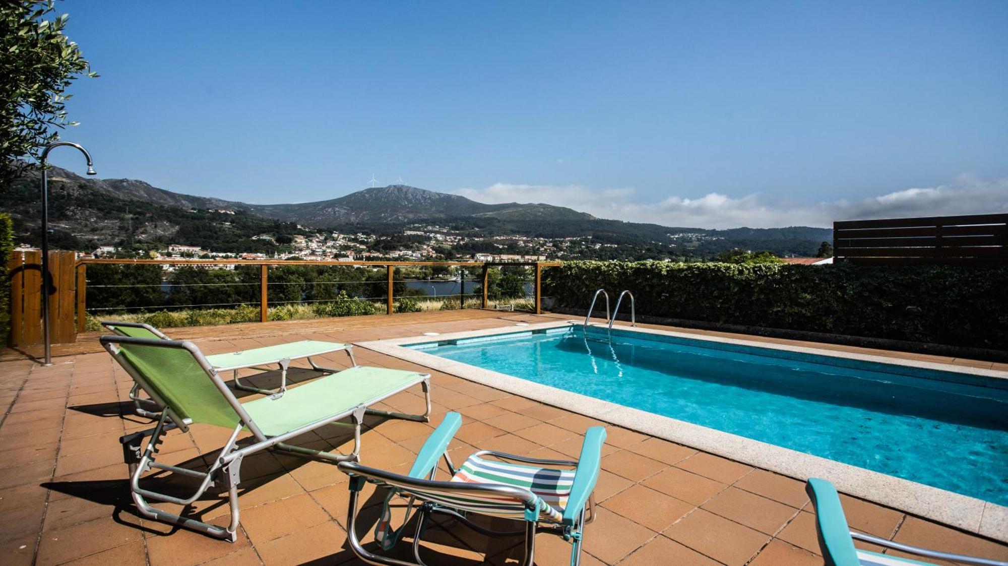 Casa Con Piscina A Orilla Del Rio Mino Holiday home